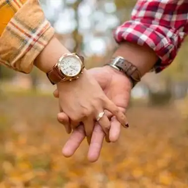 情侣牵手头像图片 情侣头像图片大全 -【爱个性】