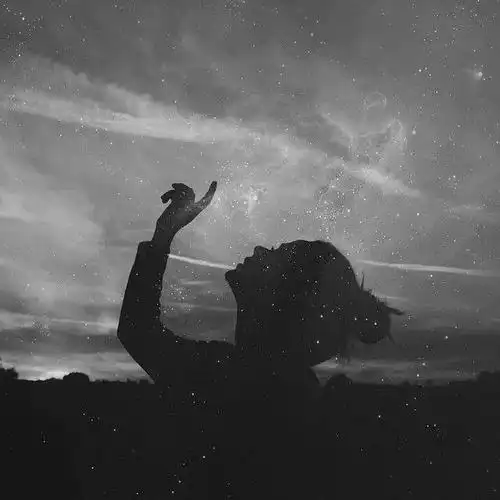 表达心灰意冷的小句子,句句扎心,送给心累的你!