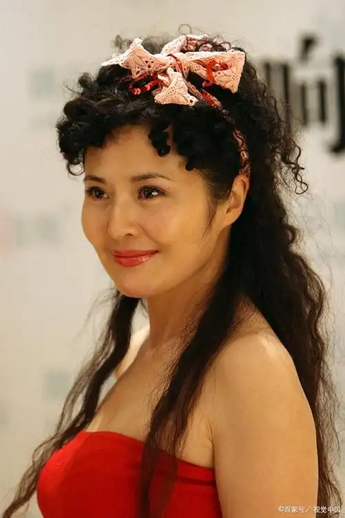 林芳兵于一九六五年六月三十日出生在江苏省扬州市一个平凡的家庭.