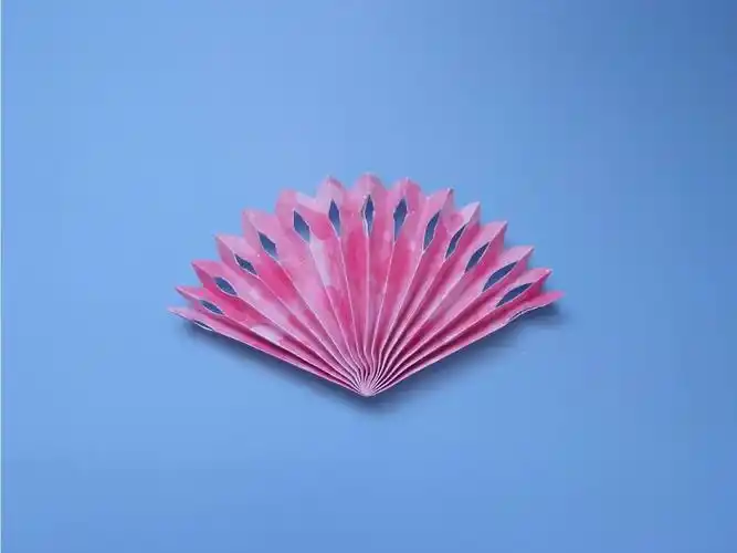 折一把美丽的圆形扇子只要几步就做好儿童益智手工折纸教程