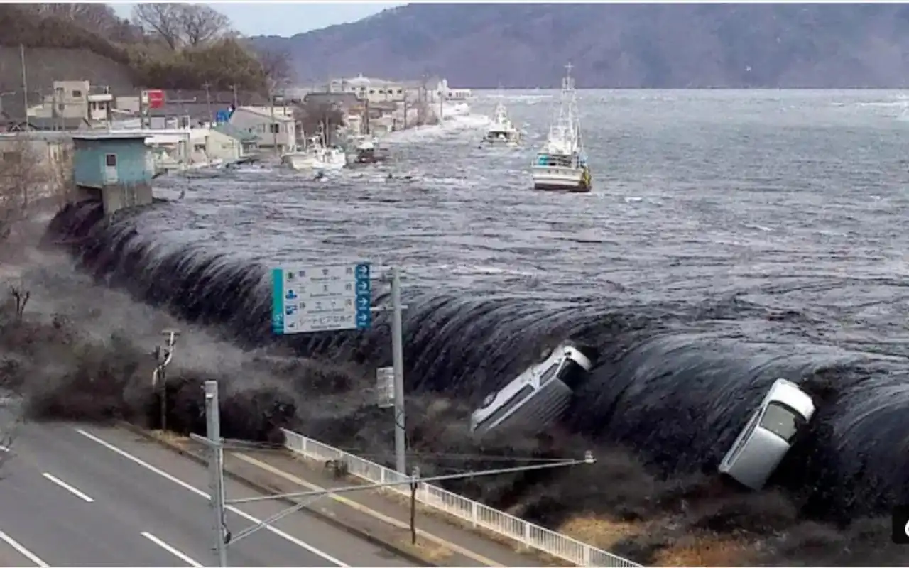 日本发生海啸,十几分钟房屋就被淹没-千里眼视频-搜狐视频