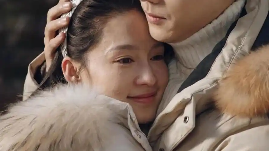 梦中的那片海:李沁倒在肖战怀里哭这幕,演技炸裂,导演都磕到了