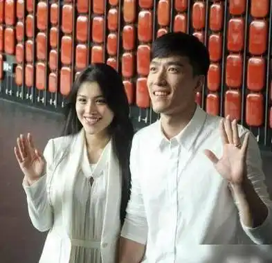 离婚多年之后,刘翔还是原来的刘翔,而葛天却早已脱胎换骨!