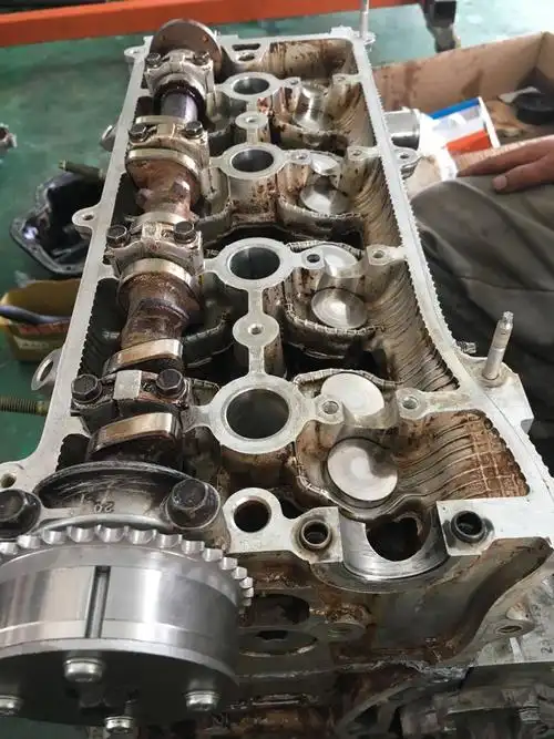 丰田凯美瑞发动机气门间隙是多少.13年2.0排量的车子.