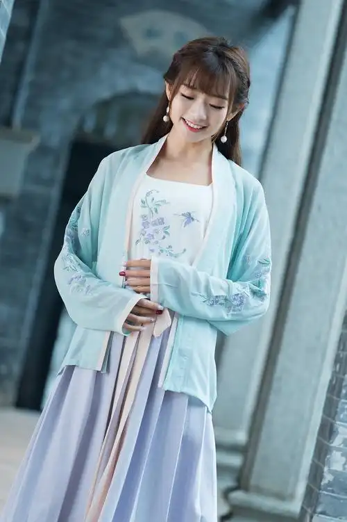 实拍9581传统汉服女装刺绣绣花吊带春夏装