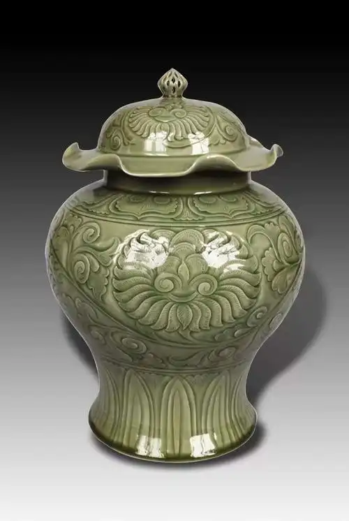 耀州窑自金代后期日渐由一个烧造上乘青瓷的名窑,作为唐,五代,宋,金