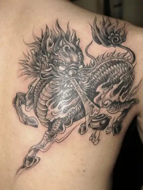 后背满背麒麟帅气神兽麒麟纹身tag标签:手臂麒麟满背霸气黑色龙纹身