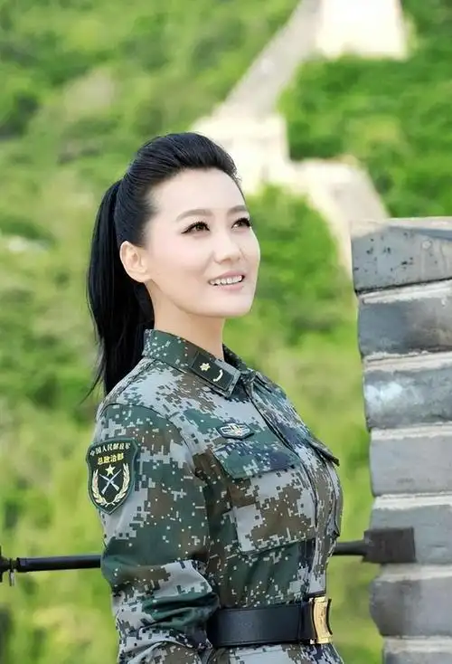 回顾谭晶:我这辈子正确的决定,就是为科学家丈夫生一对双胞胎