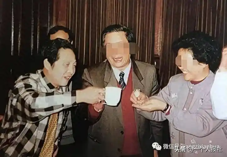 "大师王林"为一线明星床上开光,喧闹一时,丝毫不遮掩"