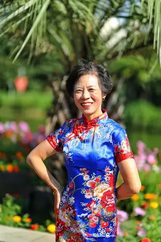 这一张张美丽漂亮的照片,记录了经昌姐妹们老年生活的一部分,她们热爱