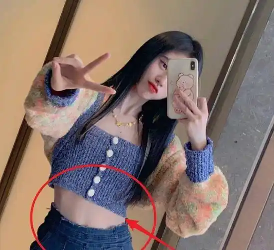 鞠婧祎晒美照,马甲线成焦点,比正常腰围还小20cm是认真的?