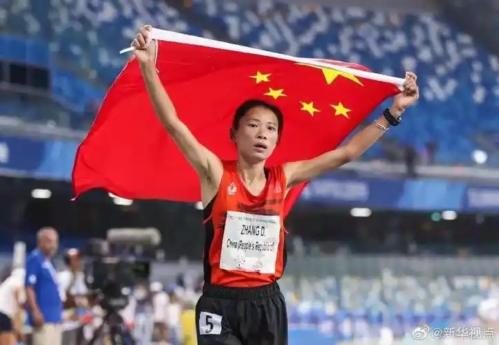 第30届世界大学生夏季运动会田径女子10000米决赛中,中国选手张党顺