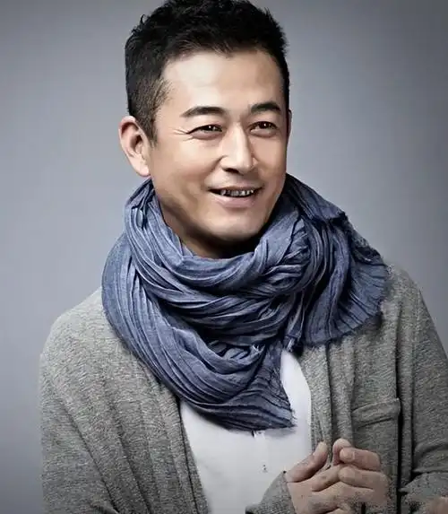 回顾王志飞:怒骂前妻儿子"没出息",年过半百成女儿奴人生圆满