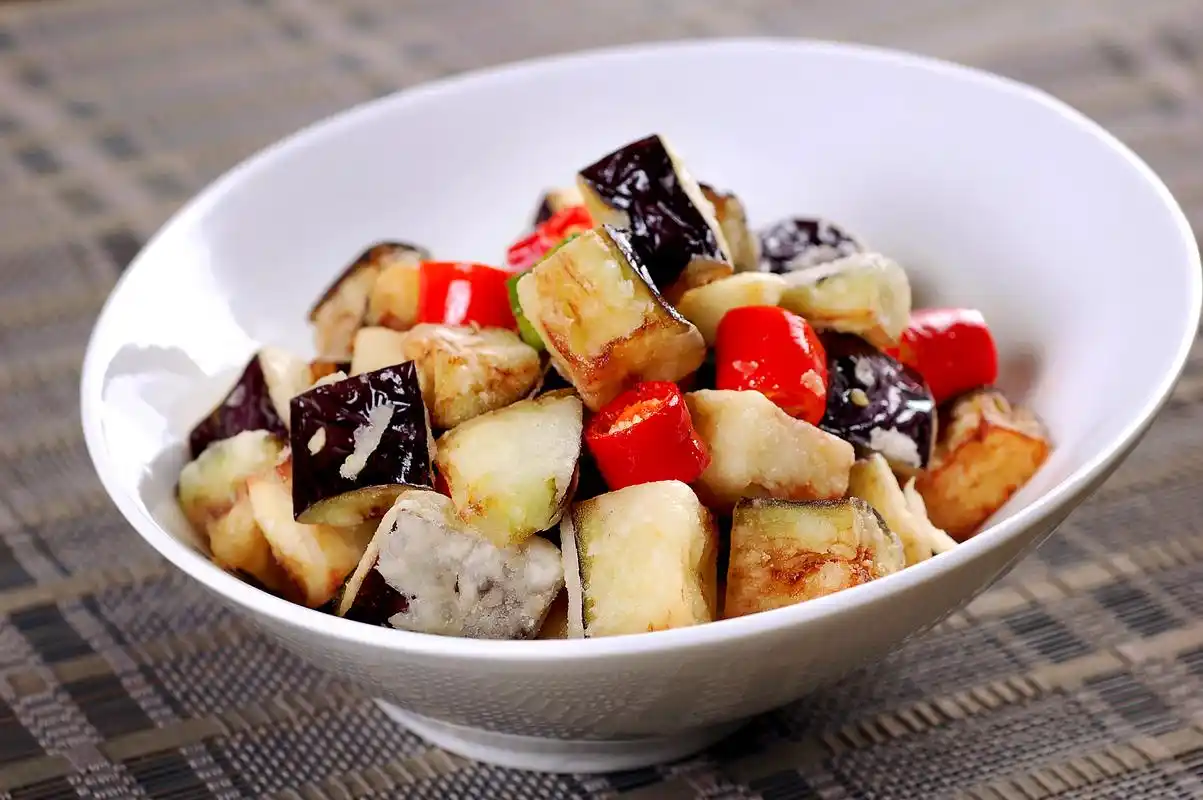 每日推荐六道可口的炒菜:味道浓厚,入口香甜不腻的六道美食