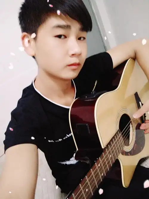 【帅男秀场】武彦伟 18岁 白羊座 西餐