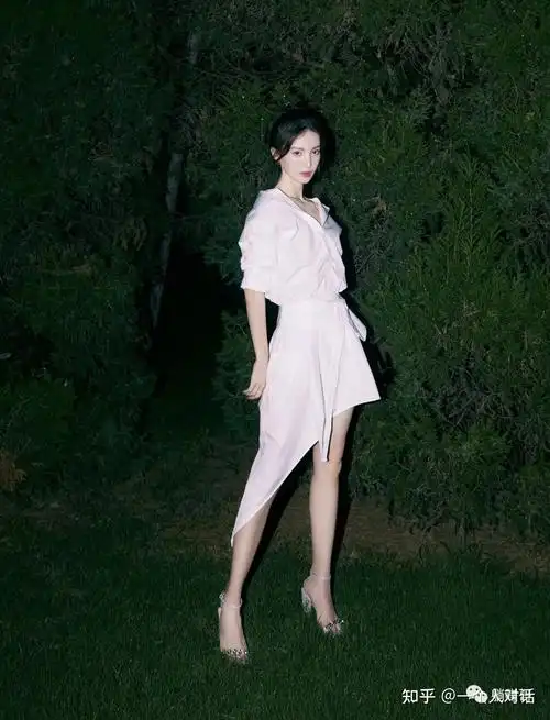 金晨美腿生图玉足原图合集