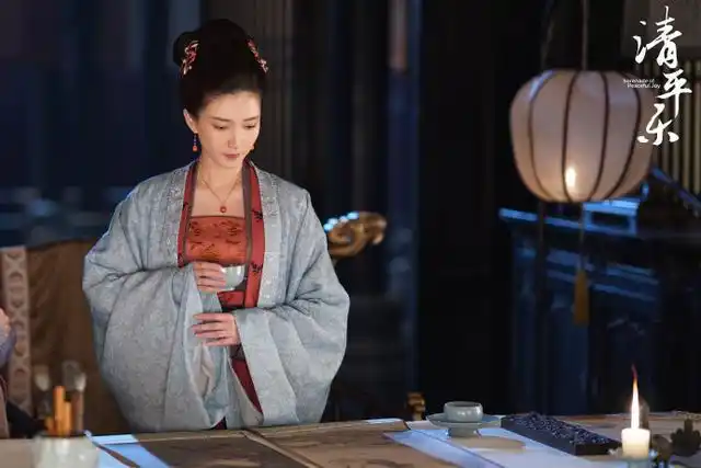 宋仁宗因她容忍包拯口水,冷落正宫曹皇后,揭秘历史上的温成皇后