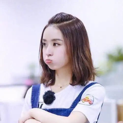 胖圆脸适合什么发型10款胖脸女生适合发型