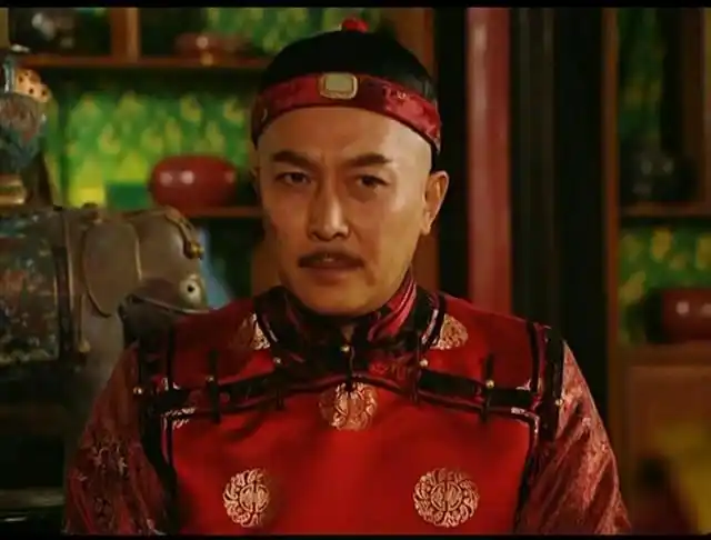 等影视剧中,唐国强开始崭露头角,《雍正王朝》的播出让唐国强正式摆脱