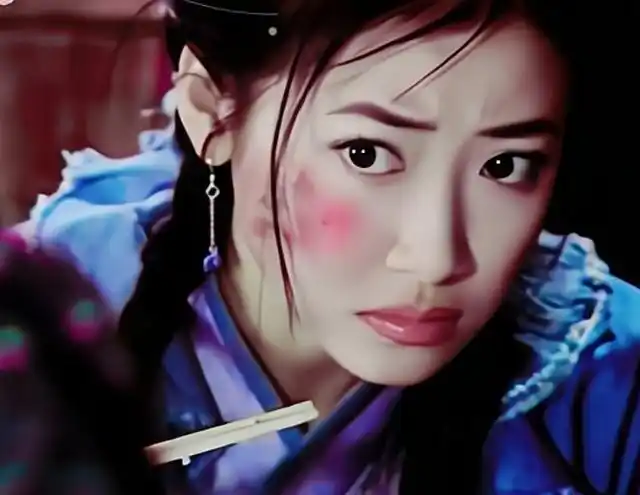 多年之后,《倚天屠龙记》再出电影版,陈紫函在电影中扮演的紫杉龙王