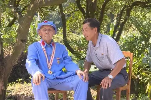 广元市苍溪县:百岁老红军直播上党课,党员干部追忆峥嵘岁月