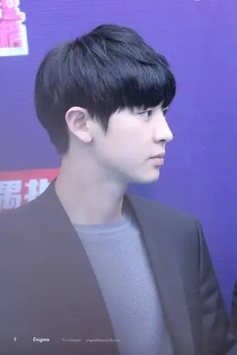 屿灿朴灿烈chanyeol完美侧颜