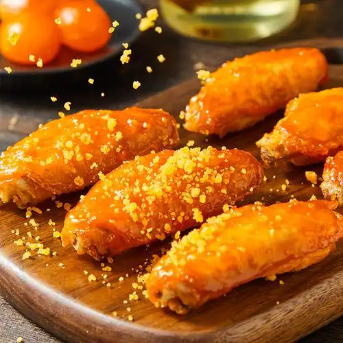 来伊份咸蛋黄鸡翅中120g