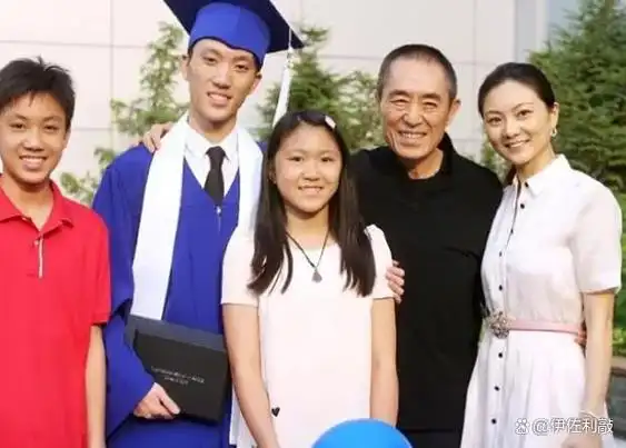 近日,一段令人瞩目的消息悄然传开,知名导演张艺谋与妻子陈婷的婚变