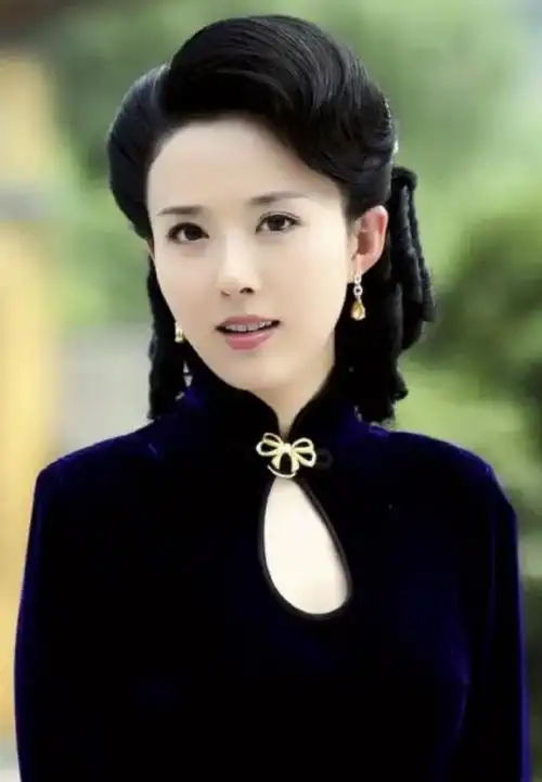 演员颜丹晨我这辈子最幸福的事情就是嫁给了小4岁的丈夫