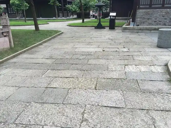 大量老石板 旧石板自然面石板毛板105元/平方