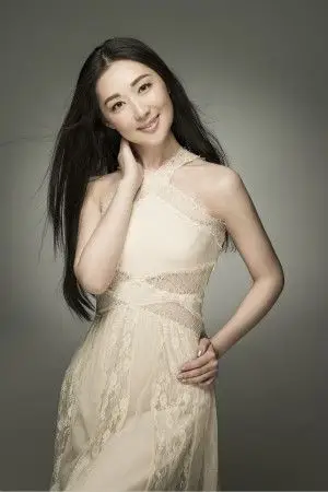 演员涂黎曼加盟该剧,在剧中扮演邓婵玉一角,备受关注.