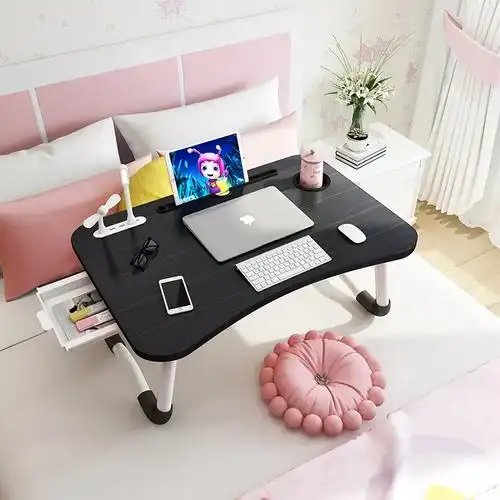 这个小桌子真的太好用啦!可以折叠,放在床上当书桌,还可以当电 - 抖音