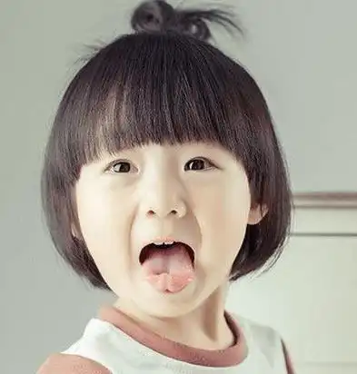 儿童中短发发型编发教程,小女孩的短发发型图片