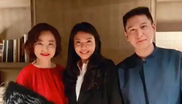 汤臣二少东传婚讯是真是假 汤珈铖结婚了吗老婆是谁个人资料照片