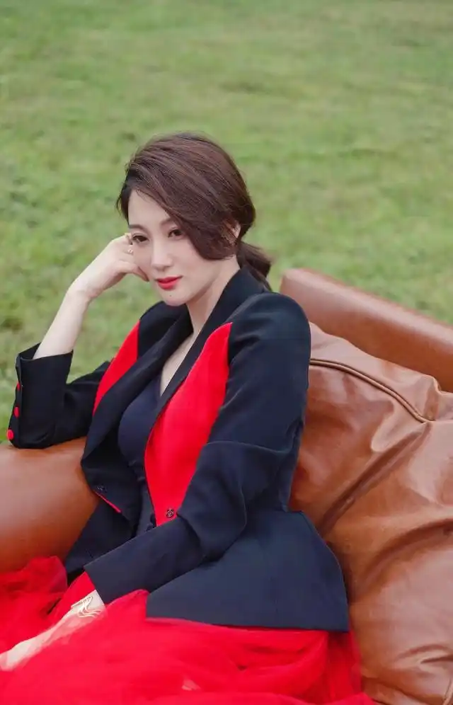 侯梦莎——美照连连看