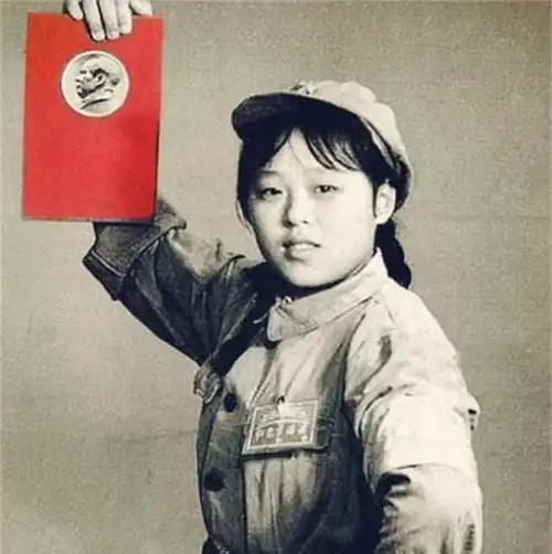 当年红卫兵老照片是什么样子