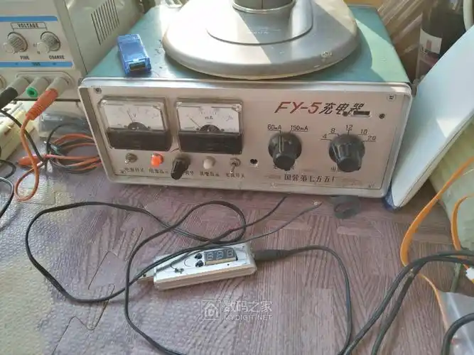 改造fy5老式警棒电池充电器