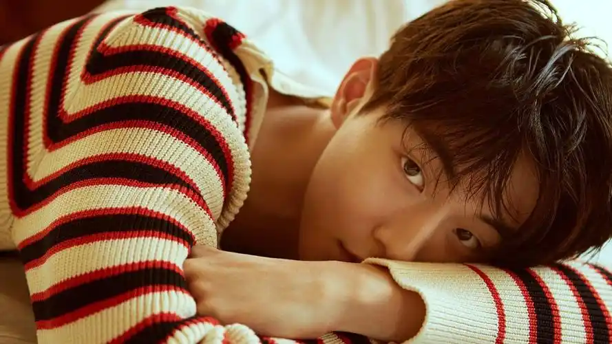 霓云大叔元气壁纸>电脑静态壁纸>电脑明星静态壁纸>南柱赫 韩国 帅哥