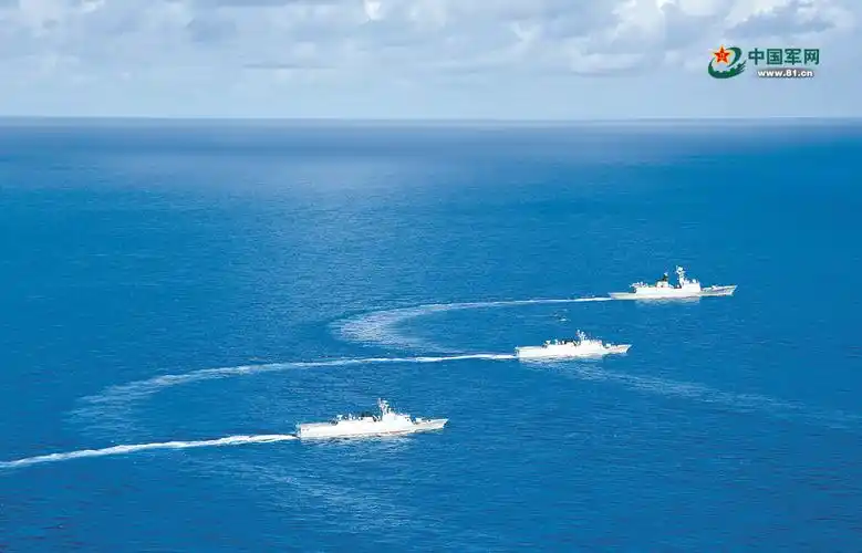 南部战区海军远海训练编队开展实战化训练 - 中国军网