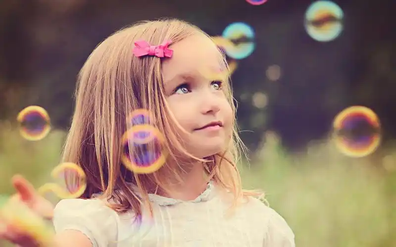 2,把挚爱的生日祝愿,给事业贴心的女儿,愿在这特别幸福的一天,她时时