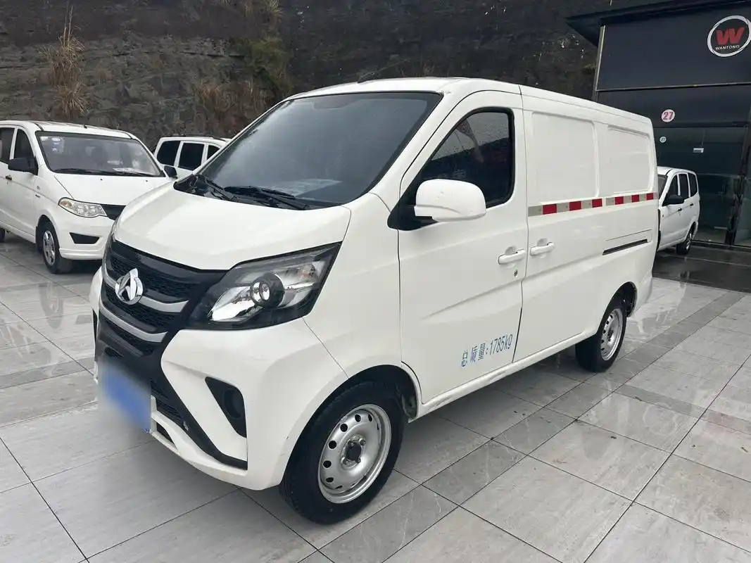 准新车一台 23年长安之星5 箱式面包车 1.