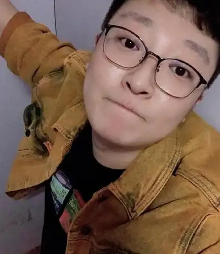 曹鹤阳经纪人前进18516569666明星翻包 明星同框 明星综艺植入