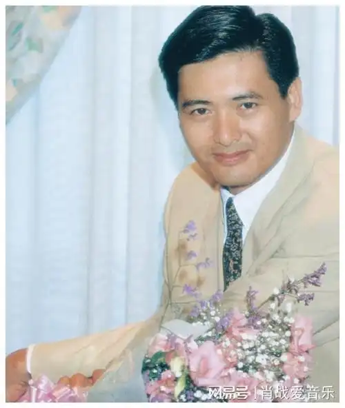 事实证明,不演戏就"消失"的周润发,早已走上另一条大道|陈荟莲|向华强