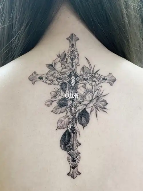 tattoo后背素花十字架