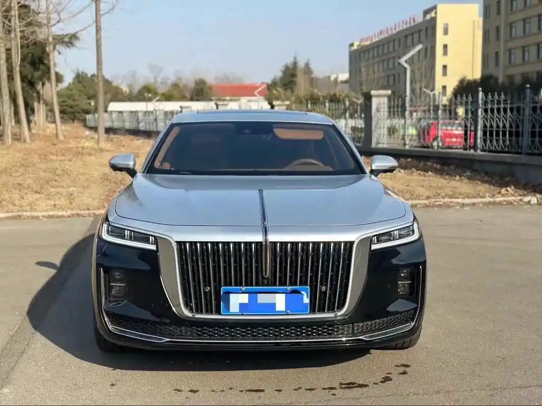 特价:20.88万,新到22年红旗h9高配,改装劳斯莱斯悬浮 - 抖音