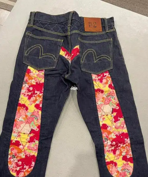 福神刺绣牛仔裤