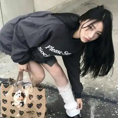 2021真人版超拽头女 高清2021最新女头霸气高冷真人图片_女生头像_美