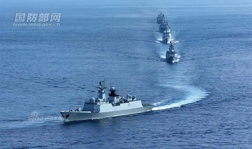 让美日颤抖吧!中国东海舰队西太训练首次曝光