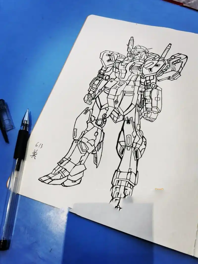 简笔画《高达》