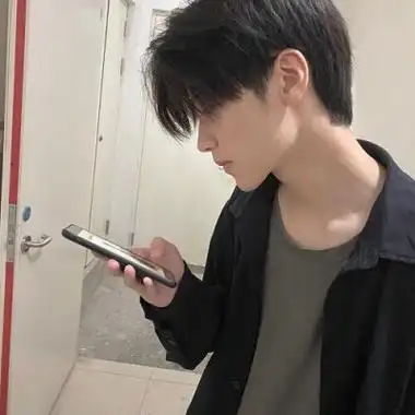 30岁生活照帅哥头像-男生头像 - 壁纸之家